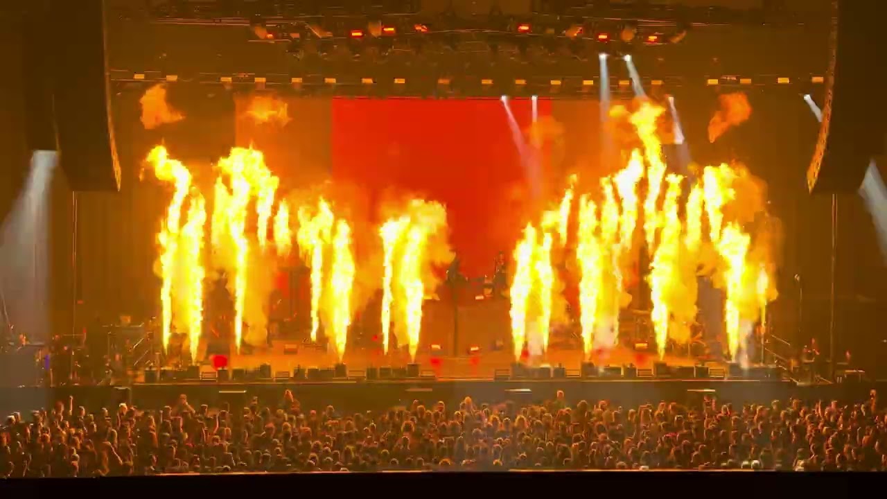 BABYMETAL - Song 3 - AFAS Live Amsterdam 13-05-2025