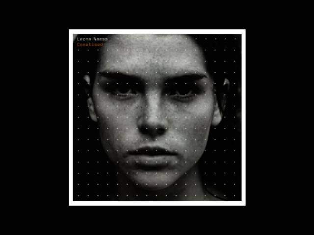 Leona Naess - Charm Attack accords