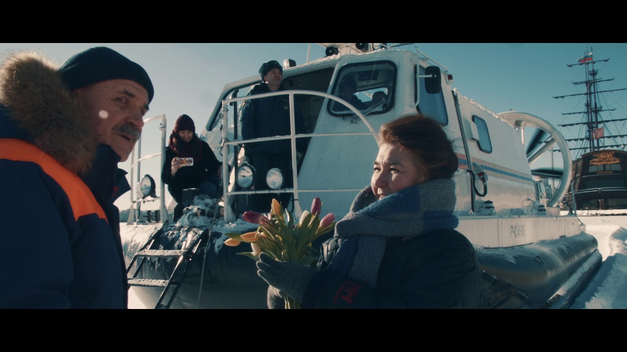 МЧС спешит с цветами.СПБ - YouTube