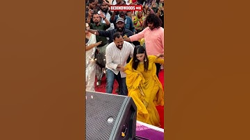 Thumbnail of Mamta Mohandas Super Stylish Entry🤩🔥 ചെറിയ ഒരു പാളൽ പറ്റി 😇