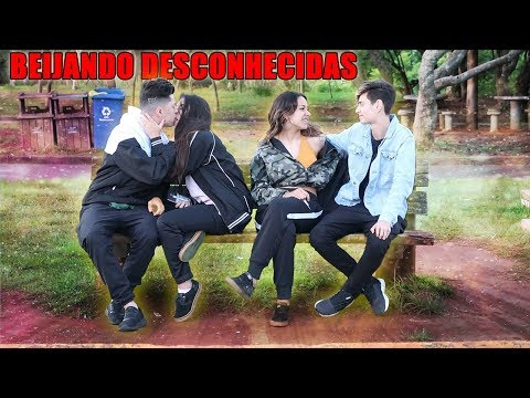 BEIJANDO DESCONHECIDAS - FAZ OU PAGA! ft. Andershow