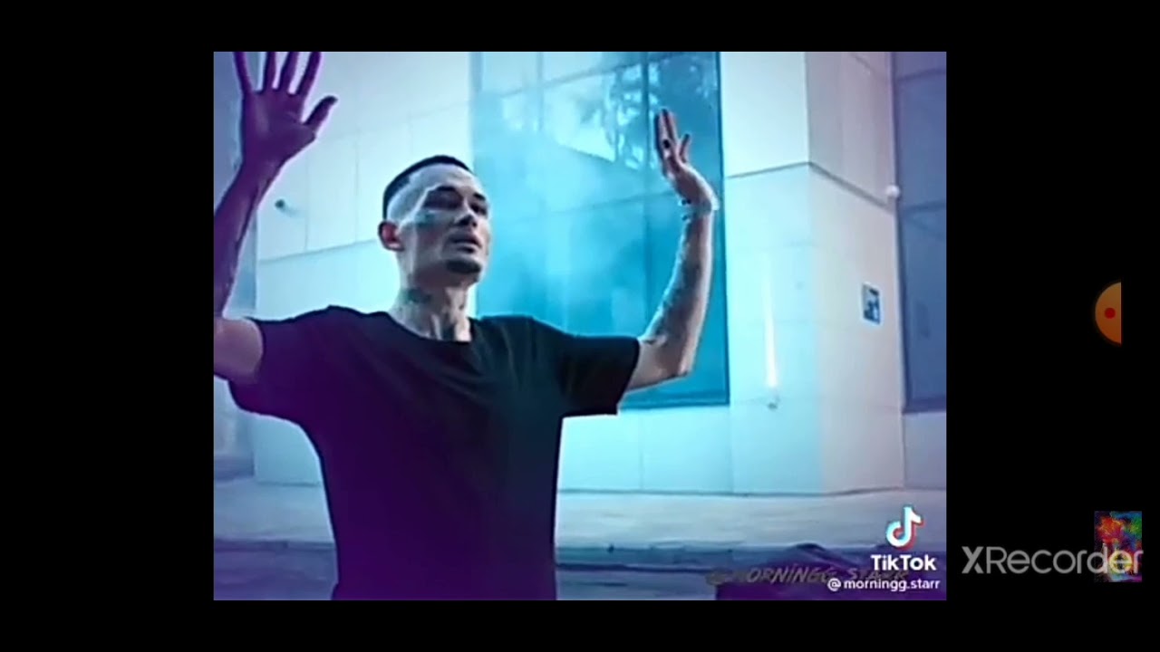 Всем девчонкам нужен осень разорвался ядерный. Всем девчонкам нужен осень разорвался ядерный. Уннв осень разорвался ядерный гриб. Ядерный гриб в виде клоуна. Осень разорвался ядерный гриб порою длительный смех.