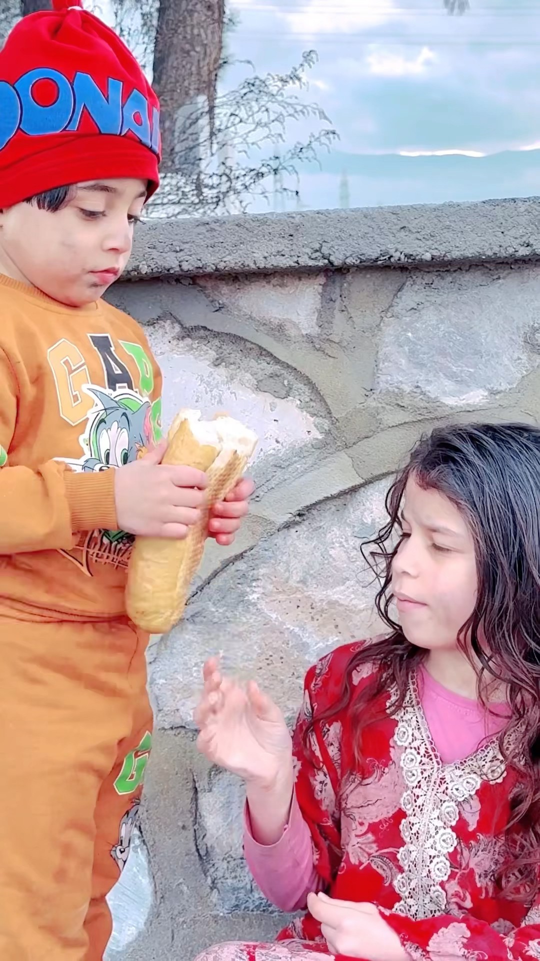 #حزين شاهد كرم الفقراء ماشاءلله