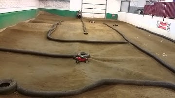 Pro2 Buggy A-Main @ the Toy Box 10/15/14