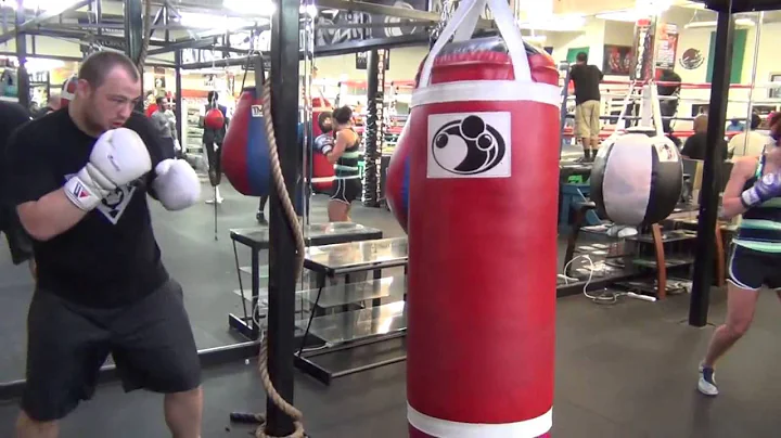 Heavyweight prospect Andrew Kownacki on the heavy bag at the Mayweather Boxing Club