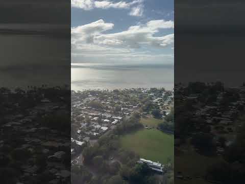 Virgin Australia Boeing 737 Max 8 on final and land in Cairns #virginaustralia #australianairlines