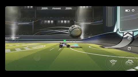Rocket League Sideswipe Gameplay tutorial and 2v2 game.