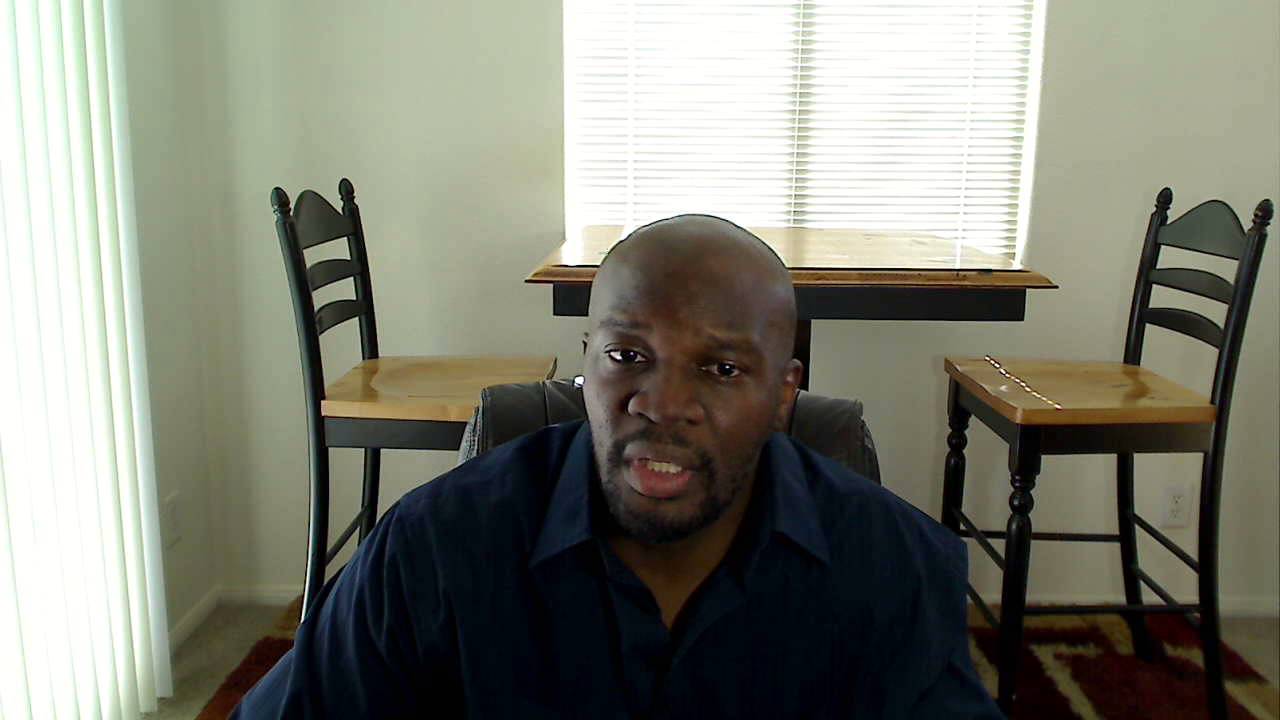 How to Stand Out and Attract an Older Guy