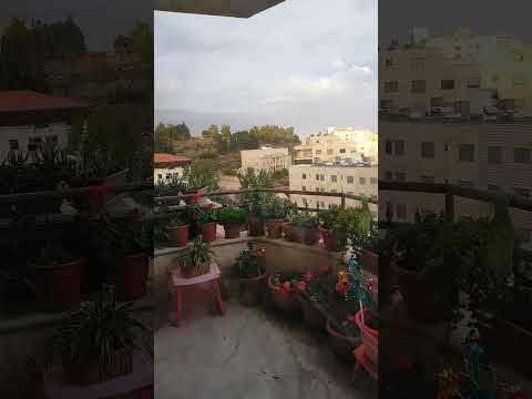 صباح الخير والمطر شروق الشمس بعد الغيوم والمطر