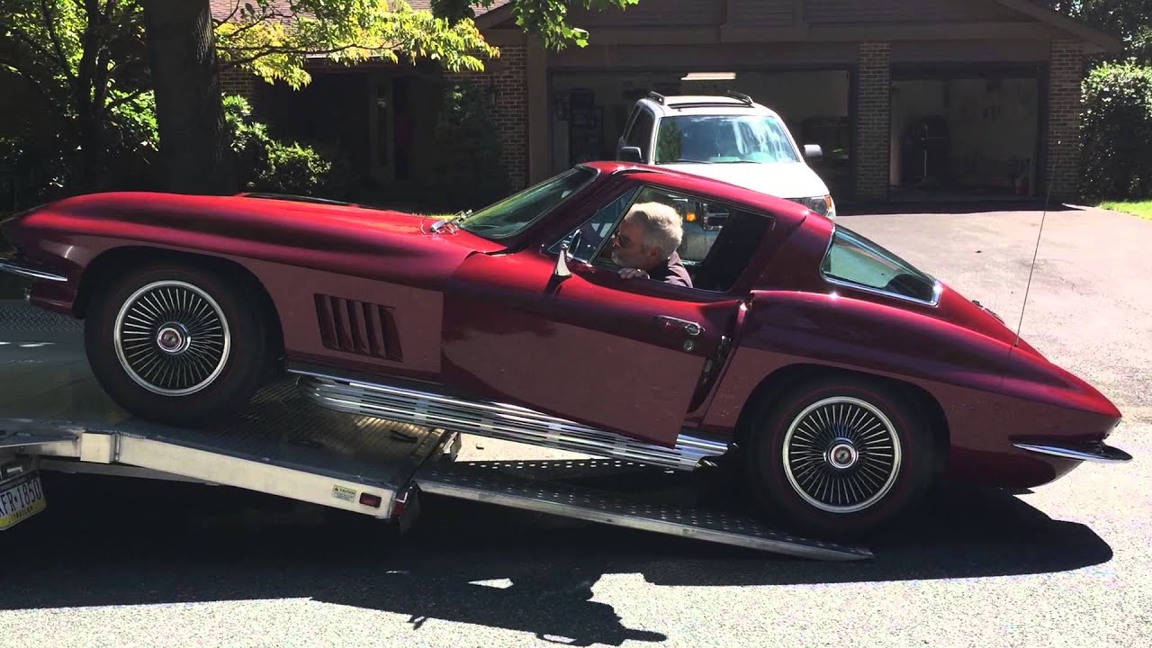 ローザページ 1967 Corvette Stingray with Side Pipe Exhaust - YouTube