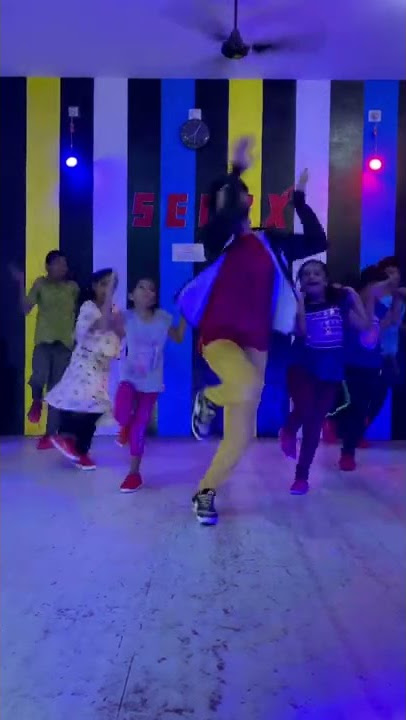 Naai Sekar - Edakku Modakku Dance | Mothi | Senzx | #senz #shorts #viralvideo #trending #status