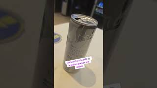 Même si il y a du café en salle de pause je vais toujours prendre des RedBull 🤣