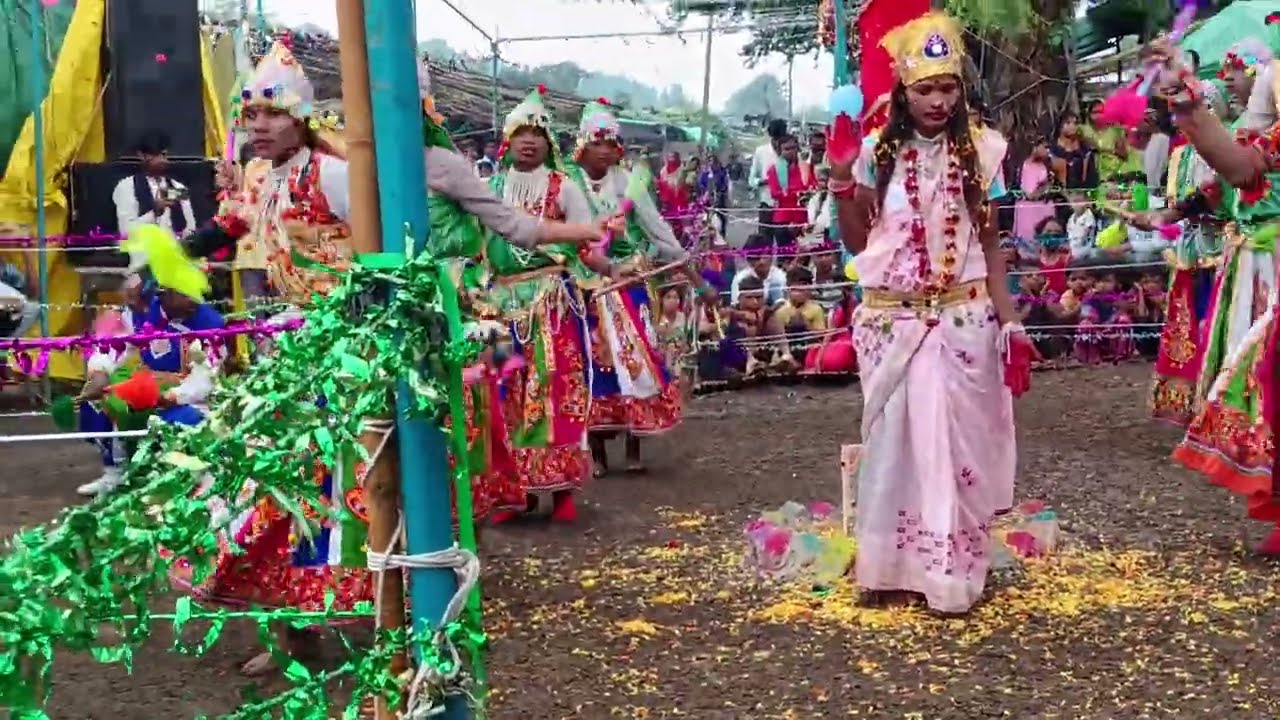 नवरंग रास गरबा मंडल अम्बापाट (खालवा) ने बटलाखुर्द (देसली) में धूम मचाया ।।