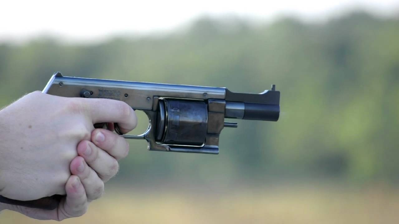 Shooting The Mateba Mtr 8 Target Revolver Youtube