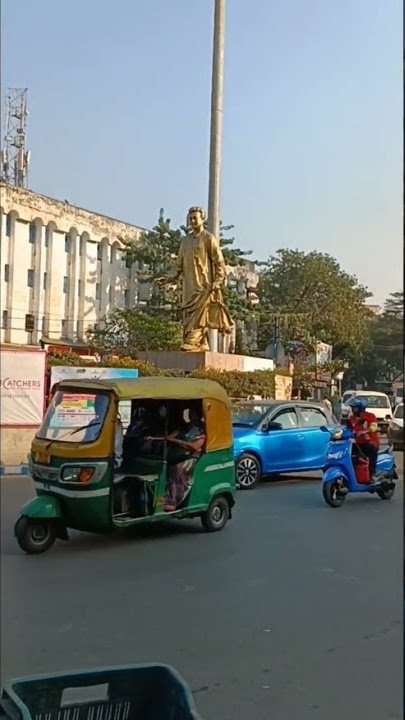 Mahanayak Uttam Kumar Statue Tollygunge Kolkata