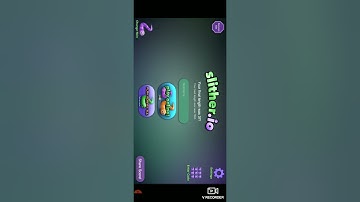 playing slither.io for the first time 😨