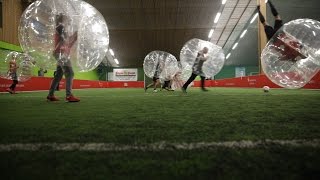 Bubblesoccer – Fußball in aufblasbaren Gummibällen