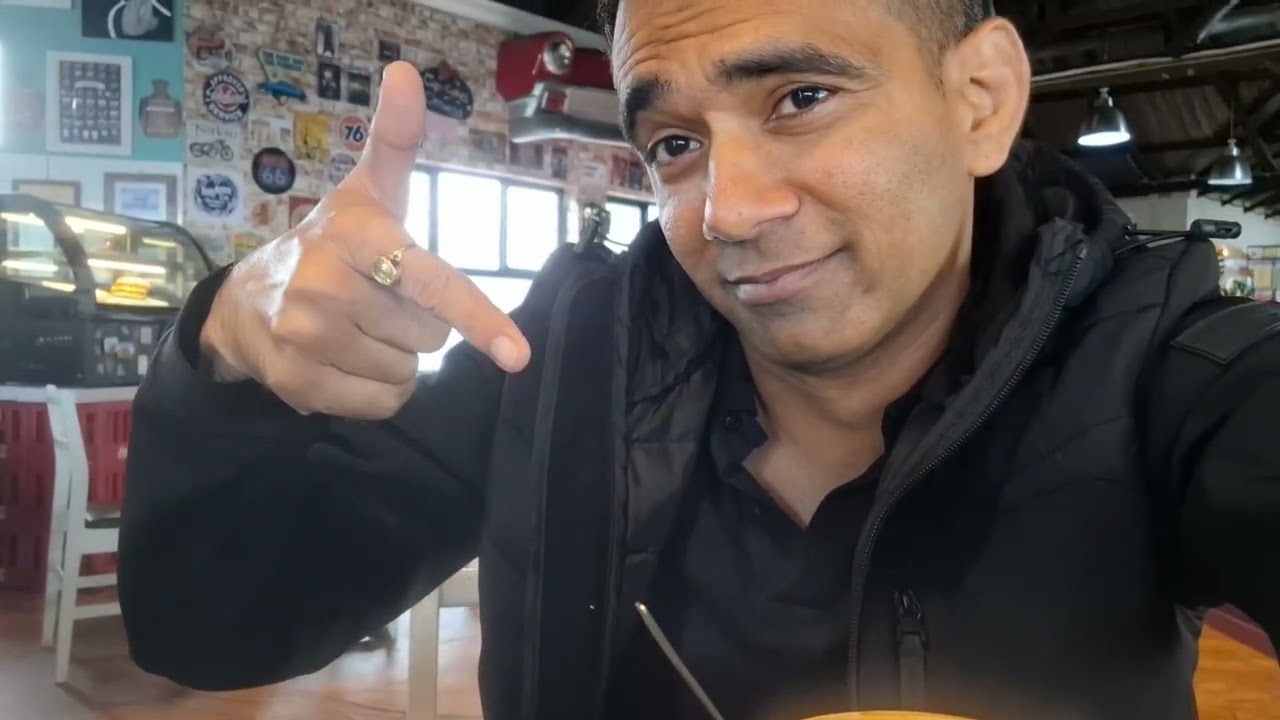 Valley of 1000 Hills/Brown Cat Cafe/KZN/South Africa 