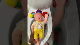 Big Fanta, Coca Cola, Sprite VS Popular Sodas !!! Pepsi, Fuse Tea, Lipton and Mentos in the toilet