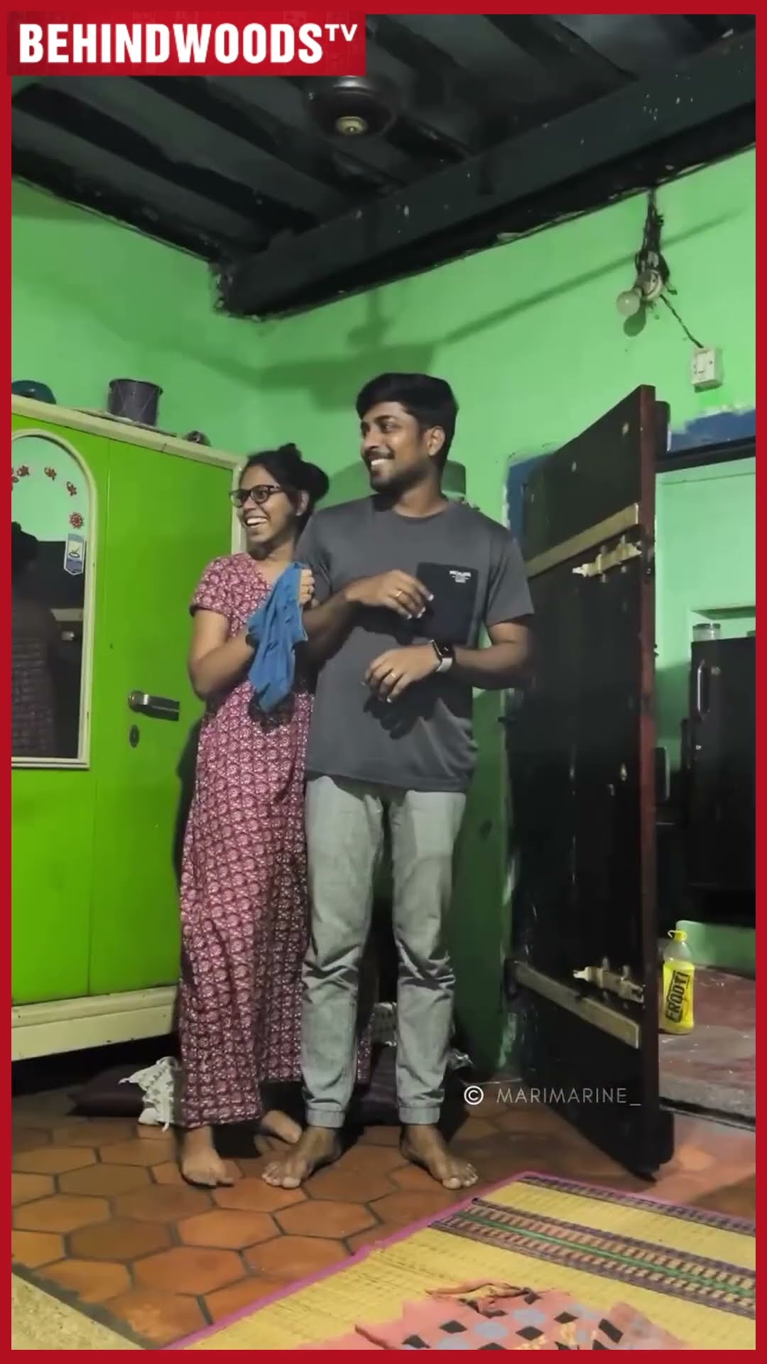 'அவளை எப்படி Surprise பண்றேன் பாரு..' ? கடல் தாண்டி வந்த கணவனின் பாசம்  ?