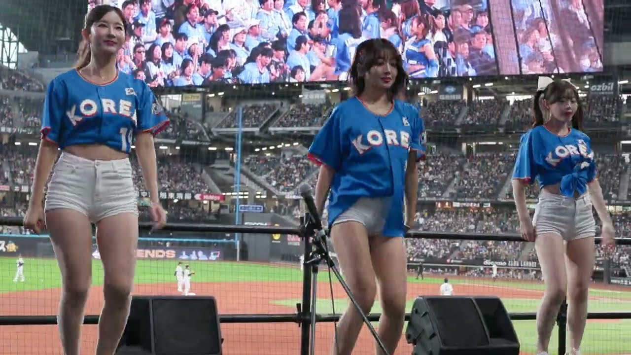 이미래·김나연·박소영·이주희·김진아 × 일본 치어리더 미야오 ‘Hands Up’ 공연 💛