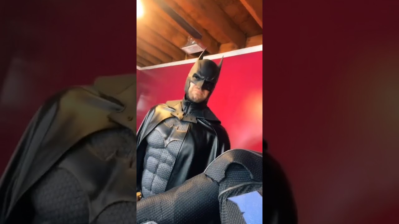 Father and Son #batman #nightwing #cosplay #fyp #foryou#foryoupage#dc #duetthis #family #father #son