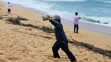 Câu cá mà tưởng kéo cá liên tục. 