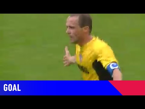 SCHREUDER GOAL VANAF DE MIDDELLIJN | NAC Breda - AZ (25-05-2003) | Goal