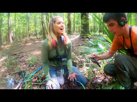 I Can't Believe She Found a 239 Year Old Silver Coin! (Metal Detecting Jackpot)