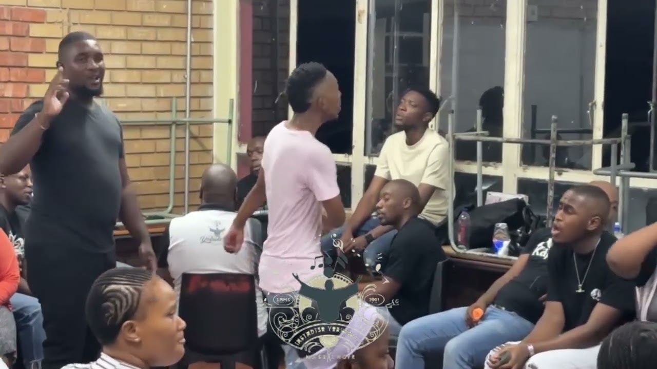 Insindiso YobuKrestu Mass Choir - Umthomb’OnguJesu