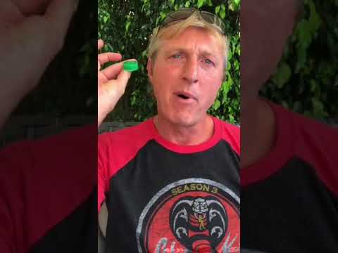 Video: William Zabka grynasis vertas