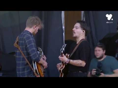 Milky Chance - Stolen Dance - Lollapalooza Chile