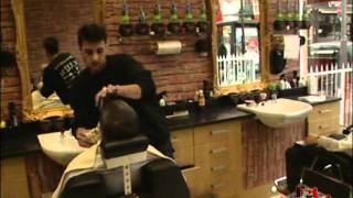 AJANS BRITANYA MAXIM BARBER SALOON 88