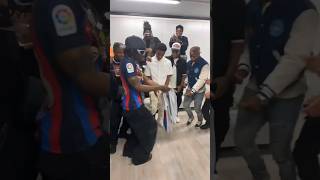 Watch As Rema Teach FC Barcelona Players How To Dance Rare LEGWORK🔥🔥 #fcbarcelona #lionelmessi