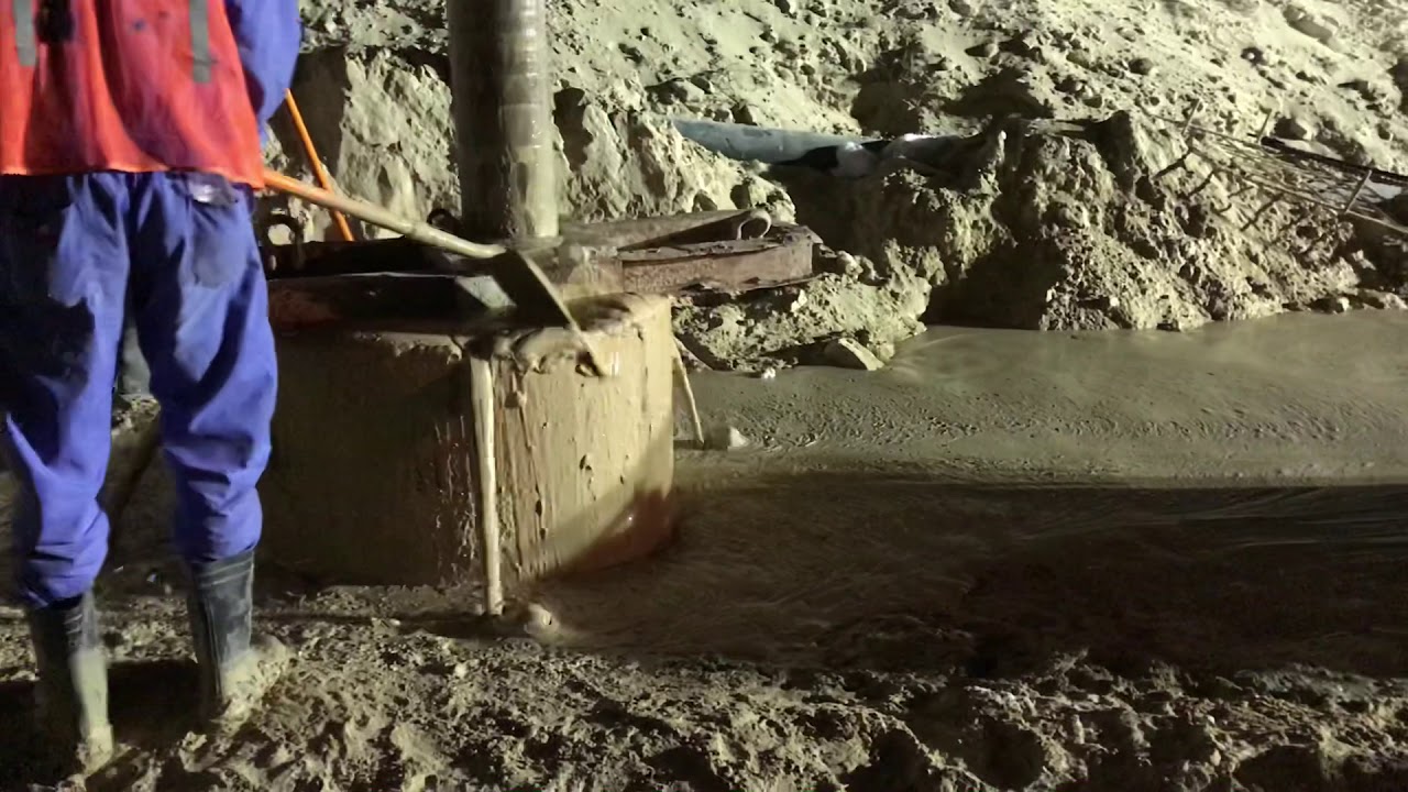 Contiguous Pile Wall- Casting Works - YouTube