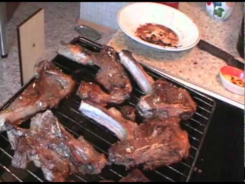 Видео рецепт Мясо на решетке в духовке