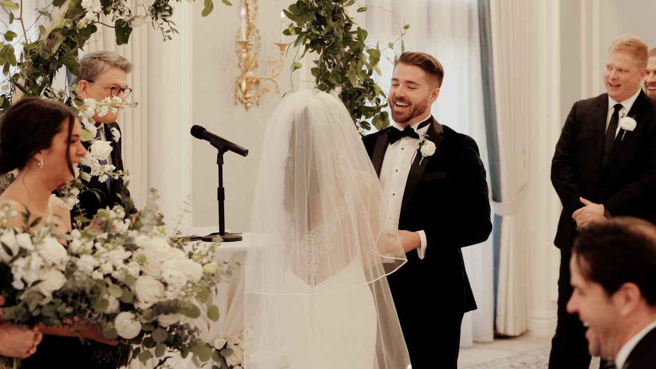 Tinder's Algorithm Perfectly Matched Their Profiles | Hotel Carmichael Winter Wedding