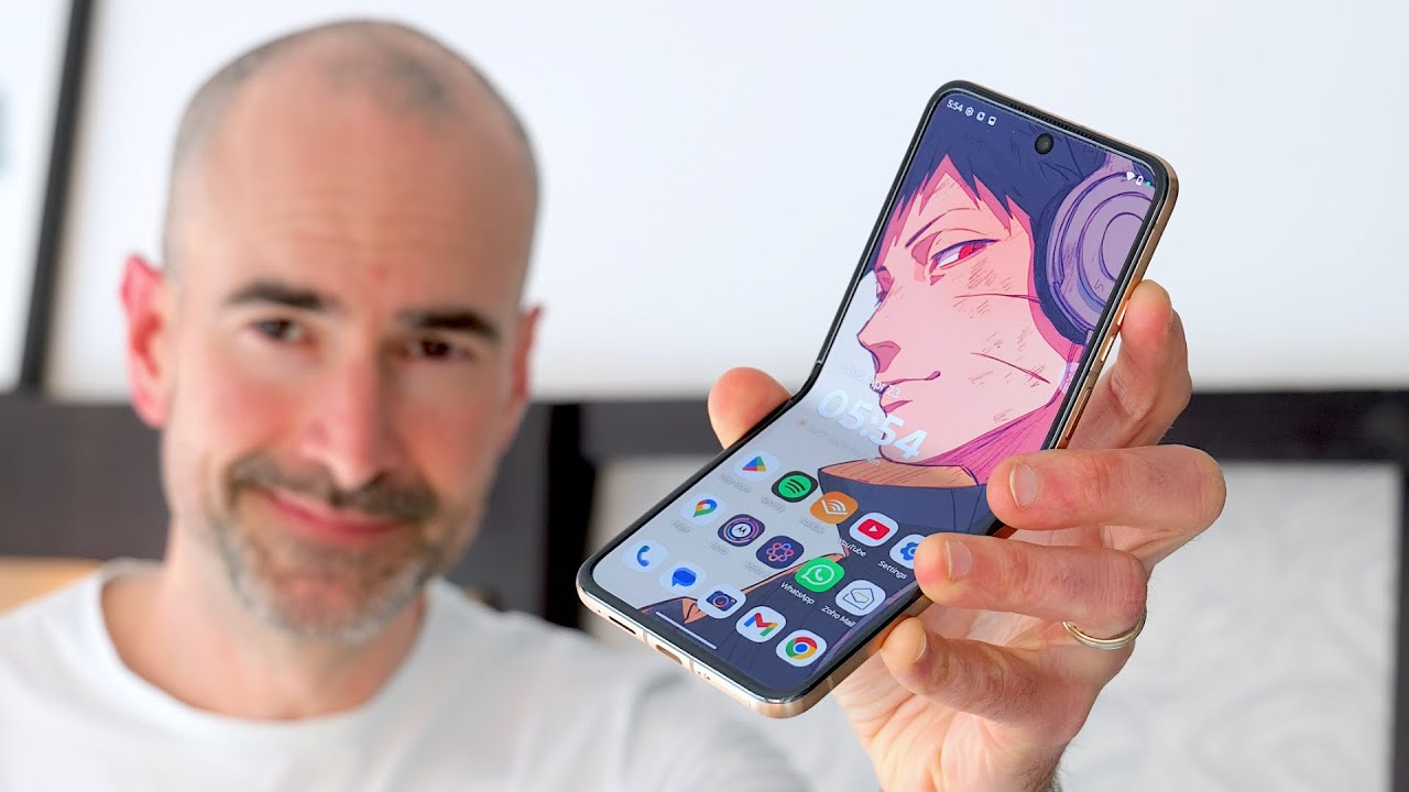 Motorola RAZR 60 Ultra | Unboxing & 24 Hours Later - YouTube