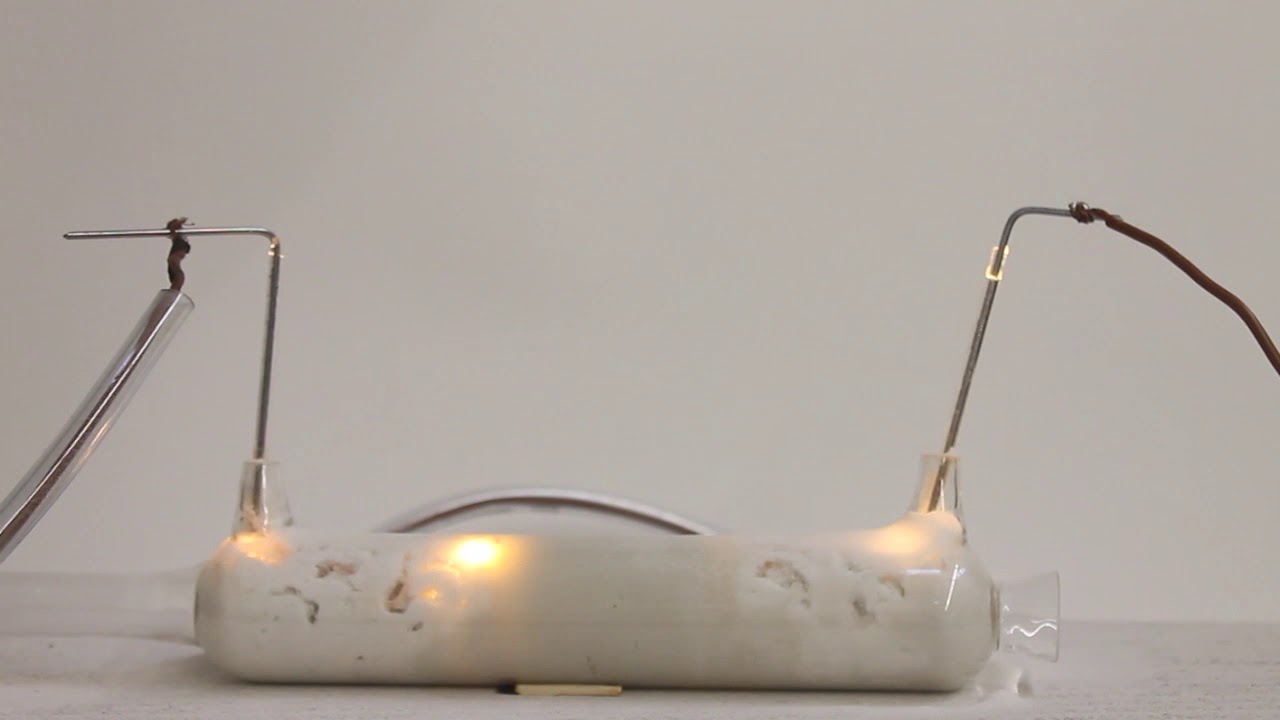 Flash bulb sintering