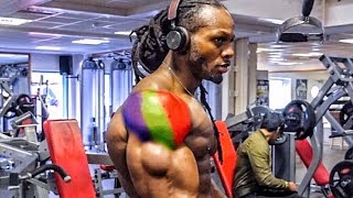 3D SHOULDERS - PRESS WORKOUT WITH ULISSES