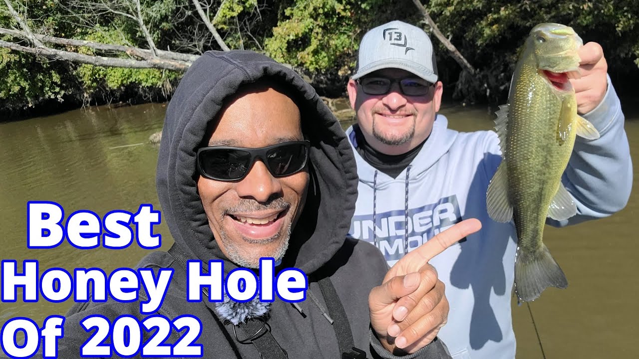 EPIC Tidal River Bass Fishing {Over A DOZEN Fish Caught in One Spot