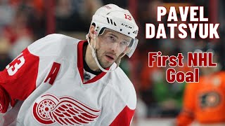 Pavel Datsyuk #13 (Detroit Red Wings) first NHL goal Oct 30, 2001 (Classic NHL)