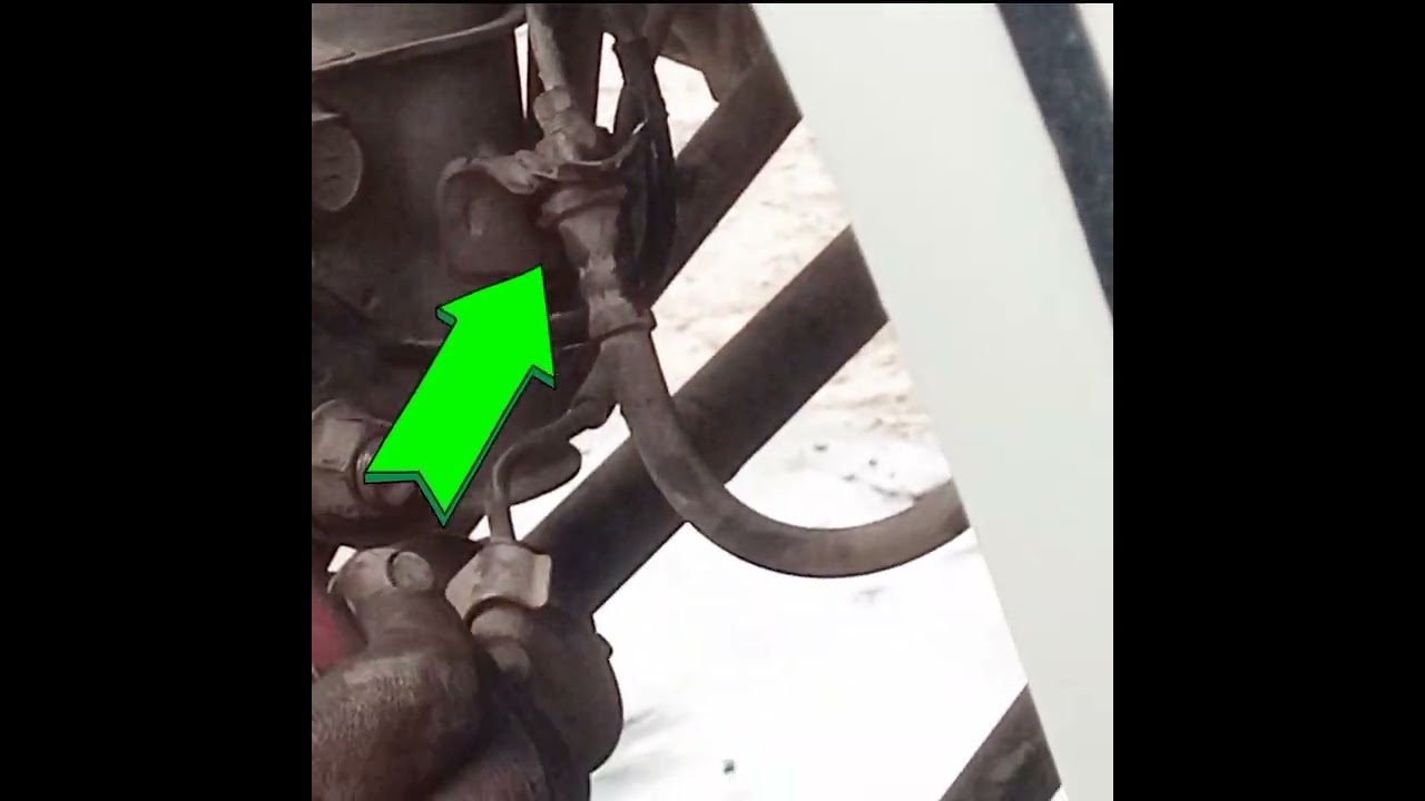 how to fix a break fluid pipe of Toyota