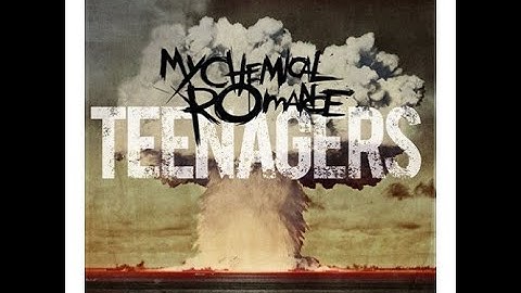 My Chemical Romance -  Teenagers (Lyrics)