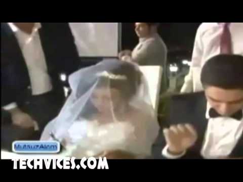 Video: How Was The First Twitter Wedding