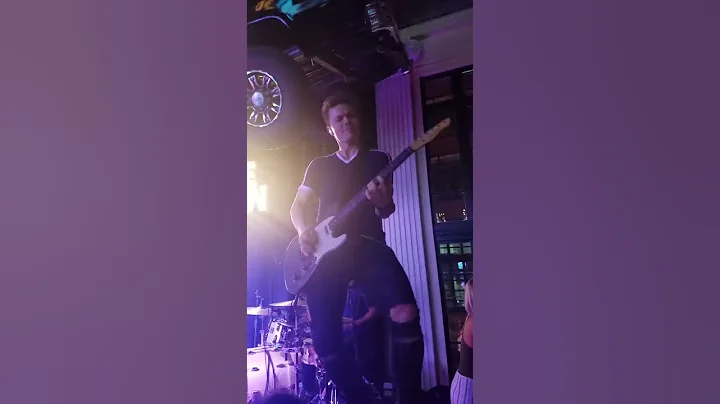 Chris Bullard at Luke's 32 Bridge Nashville