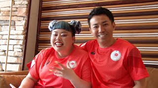 渡辺直美＆ピース綾部、NYから日本代表選手団を応援！　「TEAM RED® 応援コンビ」編メイキング映像