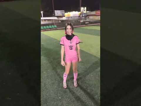 خلص عمرك وأنت تتابع ميسي وكرستيانو Music اكسبلور اهميه اشترك بل قناة وفعلو الجرس ليصلكم كل جديد