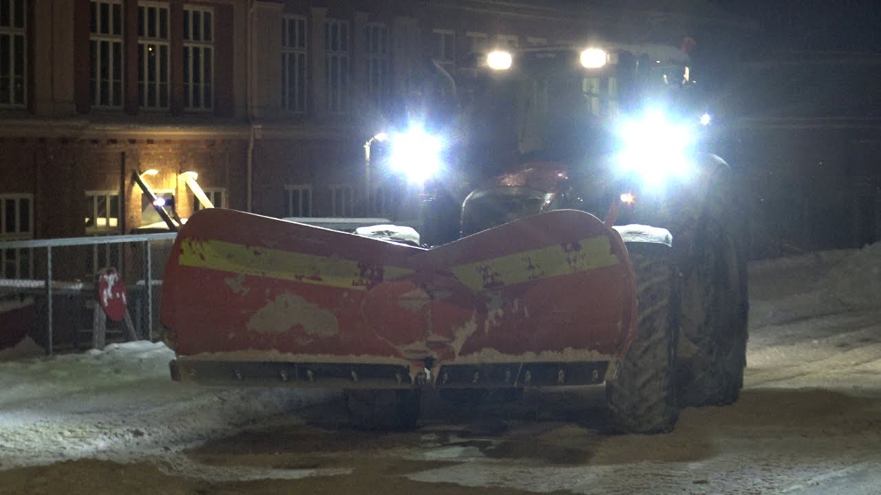 4K| Scania Plow Trucks, John Deere 6215R & 6620, Valtra N163 & Massey Ferguson 5612 Clearing Snow