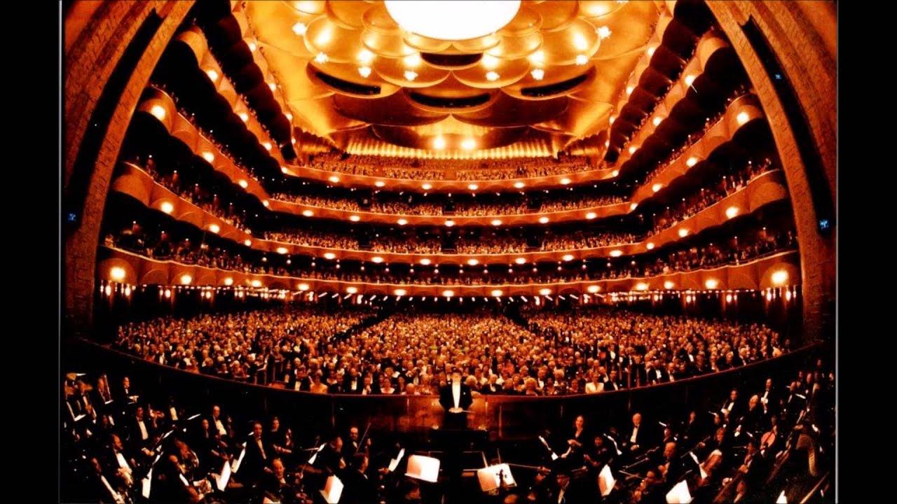 We to the theatre now. Театральная репетиция фото. Акустический потолок в театре. Сцена театра со зрителями. We to the theatre now.